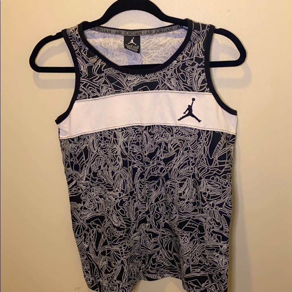 Tank top for basketball